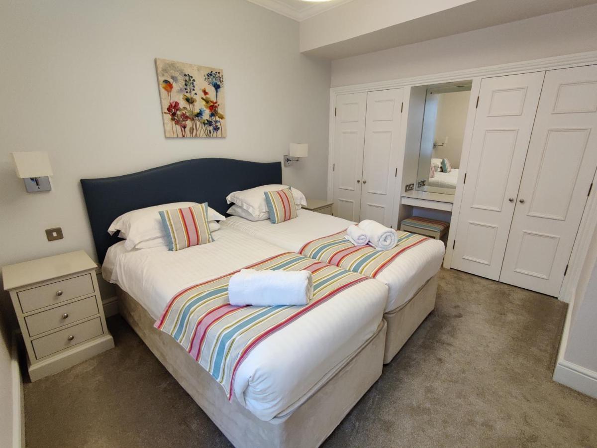 The Osborne Apartments Torquay Bagian luar foto