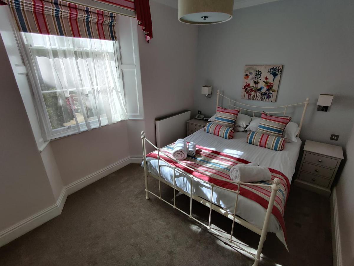 The Osborne Apartments Torquay Bagian luar foto