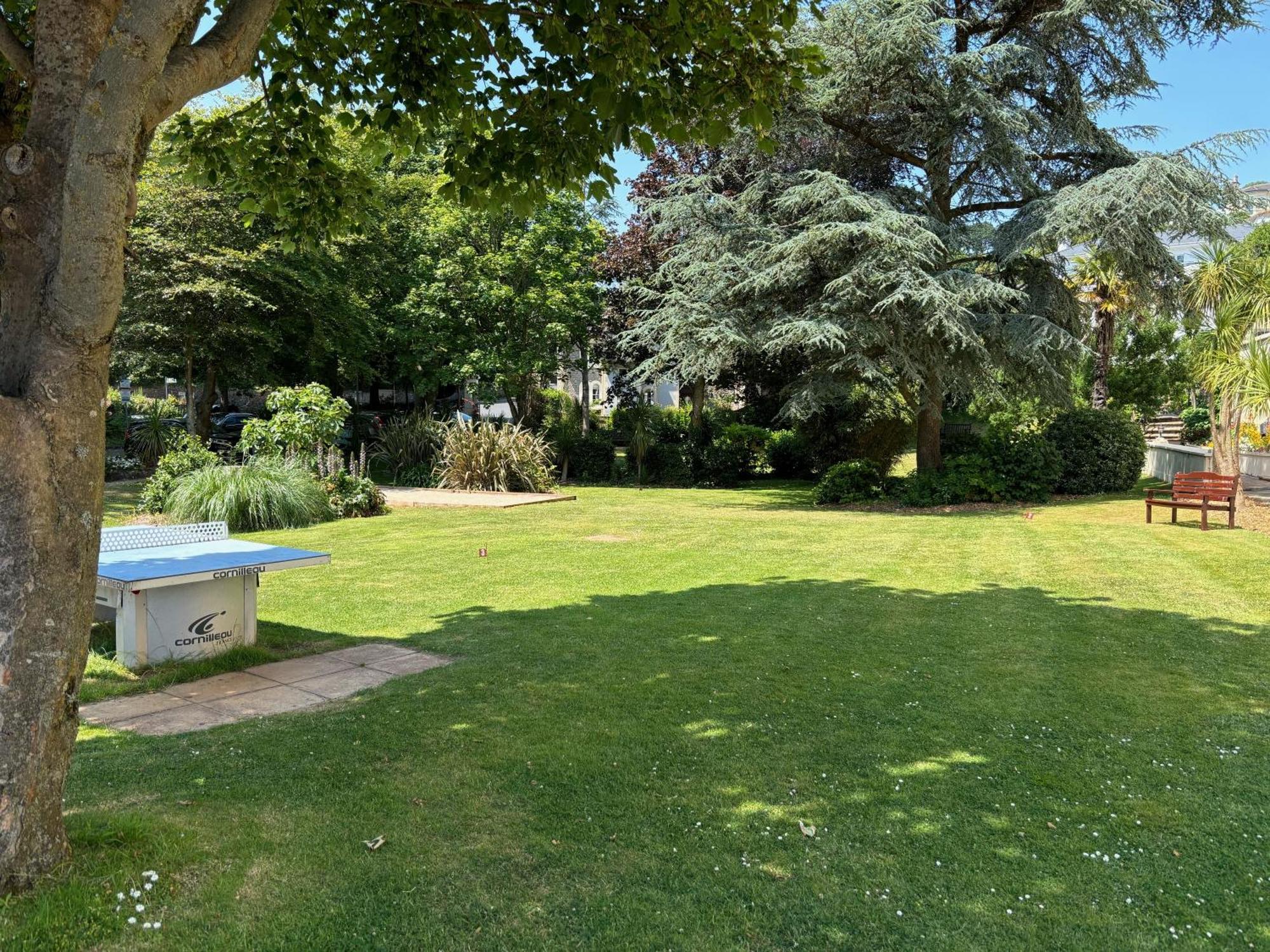 The Osborne Apartments Torquay Bagian luar foto